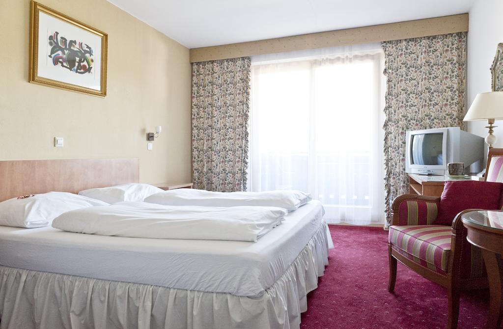 Double Room Village View